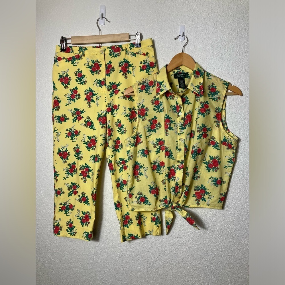 Vintage Lauren Ralph Lauren yellow roses sleeveless set top and pedal pushers 8P